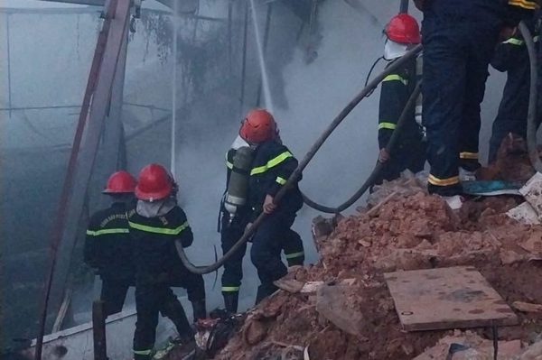 Cháy xưởng sản xuất đồ gỗ rộng hàng trăm mét vuông ở Đà Lạt