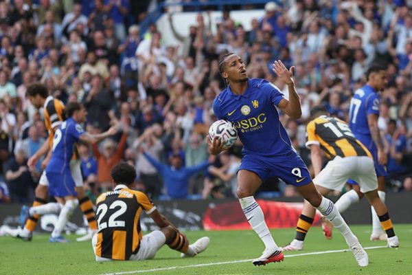 Chelsea nhọc nhằn thoát thua đội bóng mới thăng hạng