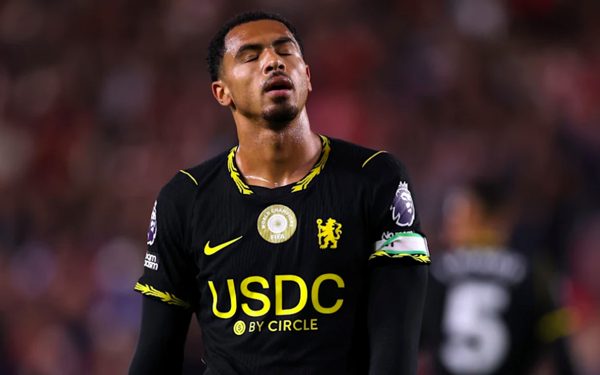 Chelsea thảm bại trước Brentford, tiếp tục khởi đầu bất ổn