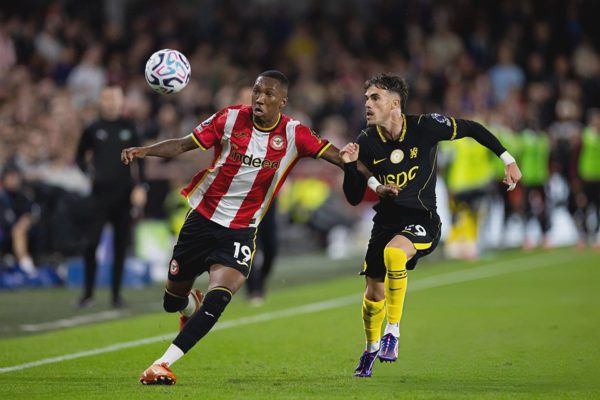 Chelsea tịt ngòi, nhận thất bại nặng nề trước Brentford