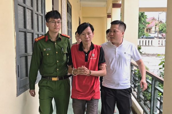 Chém vợ và mẹ vợ rồi đổi tên, trốn truy nã suốt hơn 5 năm