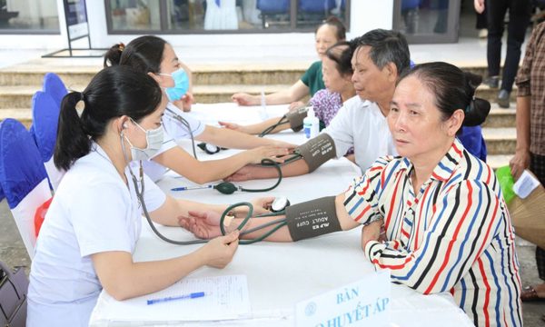 Chỉ đạo mới nhất của Thủ tướng về khám sức khỏe cho người dân