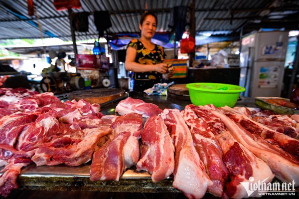 Chi gần 2,2 tỷ USD nhập khẩu, thịt giá siêu rẻ tiếp tục tràn về Việt Nam