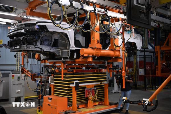 Chi phí hàng hóa gia tăng làm lu mờ kết quả kinh doanh quý 3 của General Motors