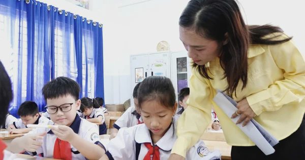 Chi thu nhập tăng thêm cho giáo viên dựa theo KPI