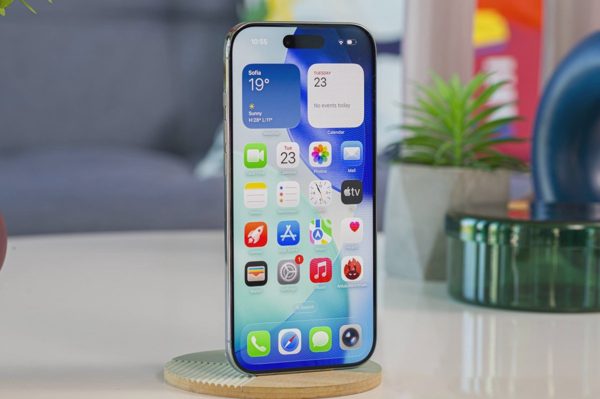 Chiếc iPhone mất giá nhanh nhất của Apple trong năm qua