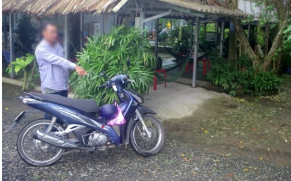 Chiếc xe máy cách hiện trường 500m phơi bày màn kịch mất trộm hơn 400 triệu đồng