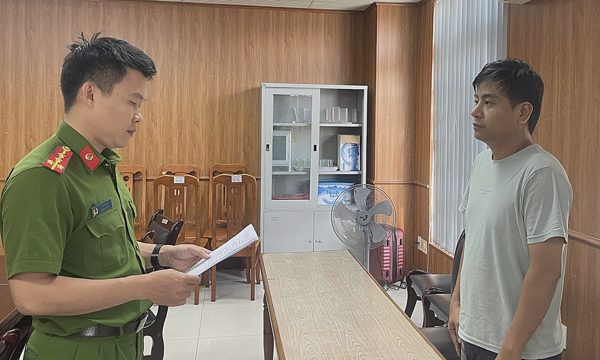 Chiếm đoạt hơn 4,7 tỷ đồng của dì ruột Việt kiều