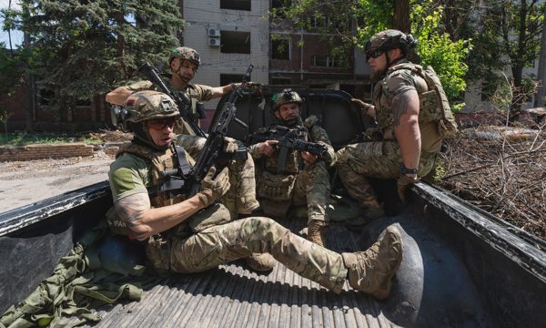 Chiến dịch 'không còn đường lùi' giúp Ukraine giải vây cho vành đai pháo đài