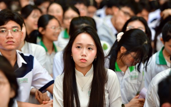 Chiến dịch 'Không một mình': Nhận diện những cái bẫy nhắm vào học sinh, sinh viên trên mạng