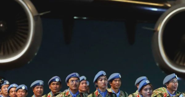 Chiến sĩ 'mũ nồi xanh' bệnh viện dã chiến về nước sau một năm ở Nam Sudan