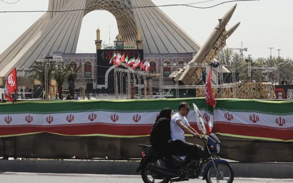 Chiến sự Mỹ - Iran: Chính trị nội bộ Iran giờ ra sao?