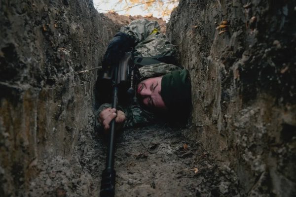Chiến sự Ukraine 1/9: Phòng tuyến then chốt ở Sumy có dấu hiệu tan vỡ