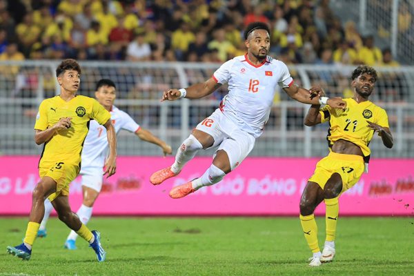 Chiếu chậm chiến thắng 2-0 của tuyển Việt Nam trên sân Malaysia