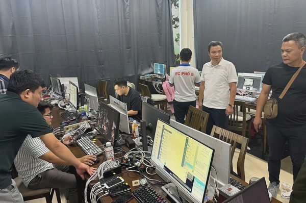 Chiêu dẫn dụ của nhóm hơn 100 người nước ngoài đến Việt Nam lừa tiền qua mạng