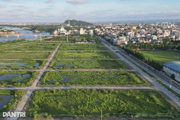 Chính phủ đề xuất đánh thuế 0,2% với đất bỏ hoang