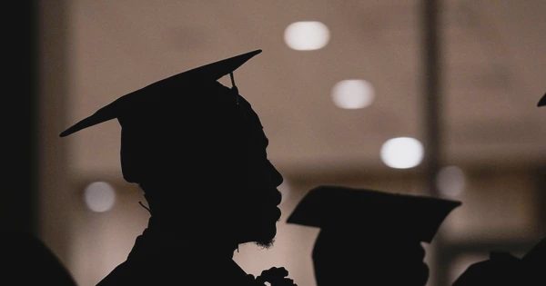 Chính phủ Mỹ đề xuất phí 70.000 USD đối với sinh viên quốc tế muốn ở lại làm việc