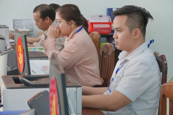 Chính thức áp dụng phụ cấp công vụ 55% với cán bộ, công chức cấp xã