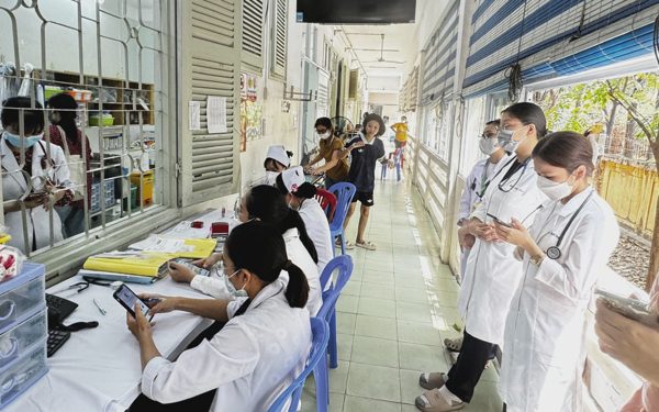 Chính thức: TP.HCM chi hơn 50 tỉ đồng mỗi năm hỗ trợ 400 bác sĩ nội trú