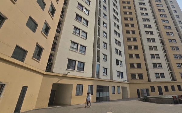 Cho chuyển nhượng nhà chưa có sổ hồng, người mua thứ cấp có gánh hết rủi ro?