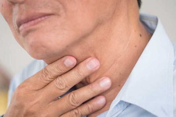 Chờ lịch khám khàn tiếng quá lâu, nam Việt kiều về nước mới phát hiện bị ung thư