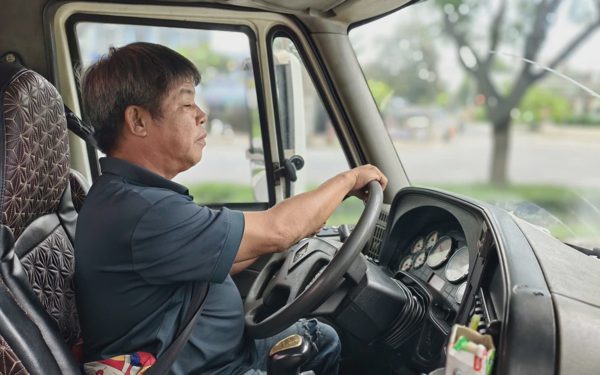 Cho tài xế tự chọn quốc lộ hoặc cao tốc, doanh nghiệp vẫn ‘đỏ mắt’ tìm người lái