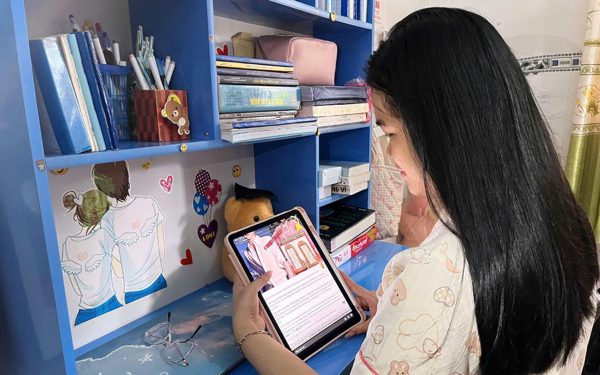 Chớ vội biến mình thành 'thẩm phán mạng'