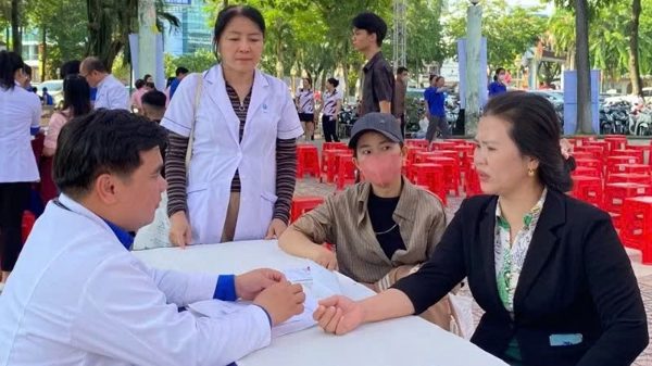 Chủ động chăm sóc và nâng cao sức khỏe toàn dân