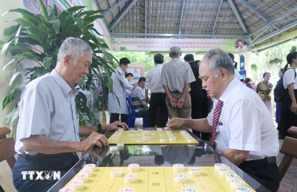 Chủ động thích ứng với già hóa dân số, mở rộng không gian phát triển kinh tế bạc