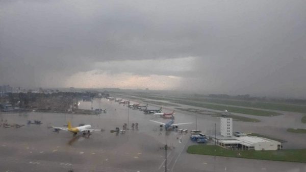 Chủ động ứng phó bão số 5, bảo đảm an toàn tuyệt đối hoạt động bay