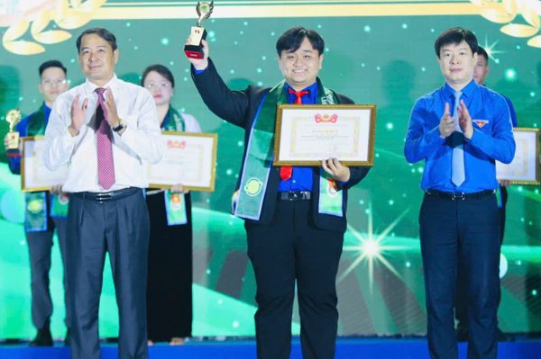 Chủ nhân giải thưởng Lương Định Của chia sẻ giải pháp hỗ trợ startup trẻ