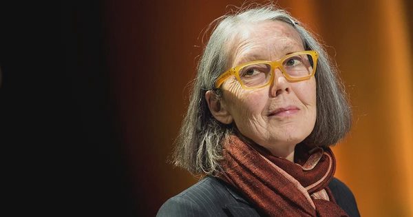 Chủ nhân Nobel Văn chương 2026 Anne Carson: Tác gia phá vỡ mọi giới hạn thể loại
