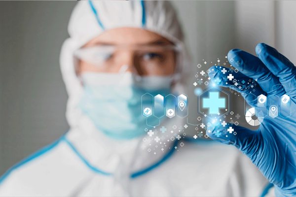 Chủ tịch 78 tuổi cùng loạt người thân rút vốn, ‘ông lớn’ dược phẩm bước vào cuộc đua mới
