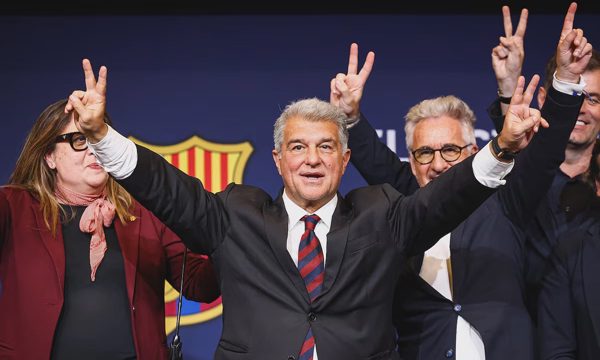 Chủ tịch Barca nói về Mbappe ở Real: 'Một chuồng không thể có hai gà trống'