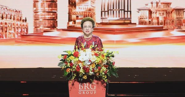 Chủ tịch BRG Nguyễn Thị Nga được phong tặng danh hiệu Anh hùng Lao động