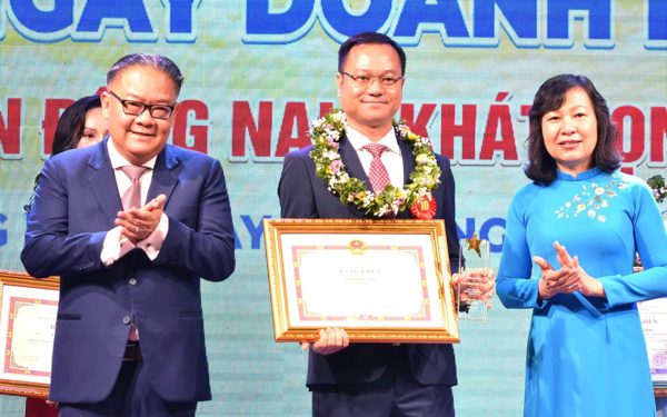Chủ tịch Đồng Nai: Gần 300.000 tỉ đồng đầu tư hạ tầng chứ không phải 'nằm trên giấy'