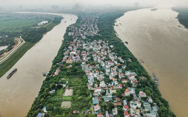 Chủ tịch Hà Nội: Sẽ tiếp tục nghiên cứu, tính toán cụ thể với những khu dân cư hiện hữu dọc sông Hồng