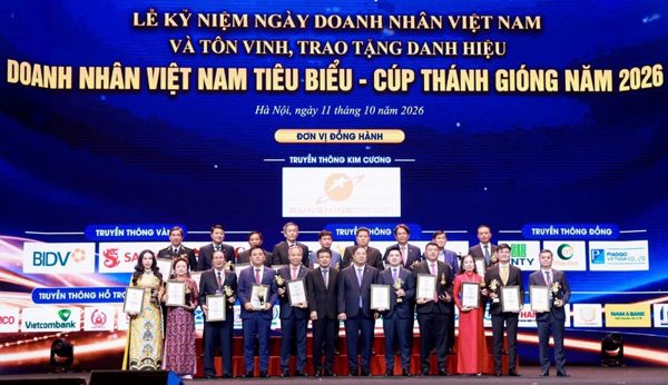 Chủ tịch HĐQT BIDV được vinh danh Doanh nhân tiêu biểu xuất sắc 2026