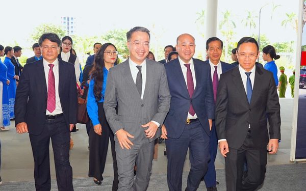 Chủ tịch Hội LHTN Campuchia thăm và làm việc tại Hải Phòng