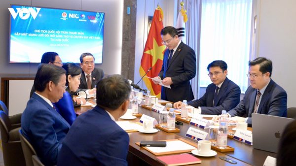 Chủ tịch Quốc hội gặp Mạng lưới Đổi mới sáng tạo, chuyên gia tại Hàn Quốc