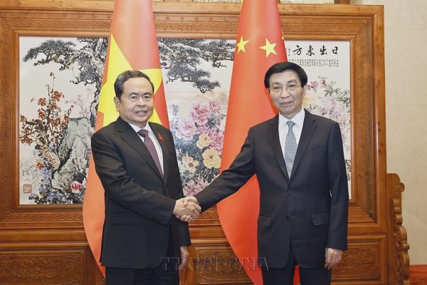 Chủ tịch Quốc hội hội kiến Chủ tịch Chính hiệp Toàn quốc Trung Quốc