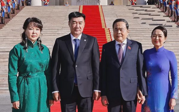 Chủ tịch Quốc hội Mông Cổ: Việt Nam là bạn truyền thống, giữ vị trí quan trọng hàng đầu