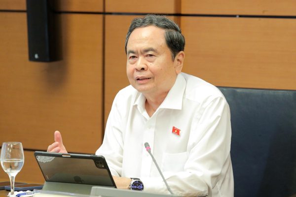 Chủ tịch Quốc hội: Phải chặn đầu cơ, mua bán lòng vòng làm méo mó thị trường đất