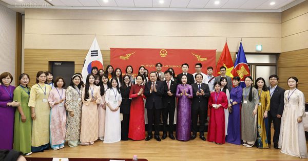 Chủ tịch Quốc hội Trần Thanh Mẫn gặp gỡ kiều bào Việt Nam tại Hàn Quốc