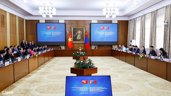 Chủ tịch Quốc hội Trần Thanh Mẫn hội đàm với Chủ tịch Quốc hội Mông Cổ Byambatsogt