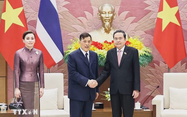 Chủ tịch Quốc hội Trần Thanh Mẫn hội kiến Nhà vua Thái Lan