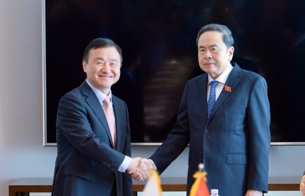 Chủ tịch Quốc hội Trần Thanh Mẫn tiếp các Tập đoàn lớn tại Hàn Quốc