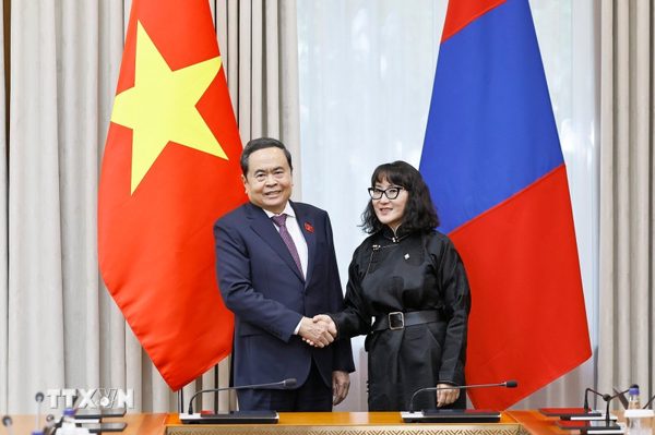Chủ tịch Quốc hội Trần Thanh Mẫn tiếp Nhóm Nghị sỹ hữu nghị Mông Cổ-Việt Nam