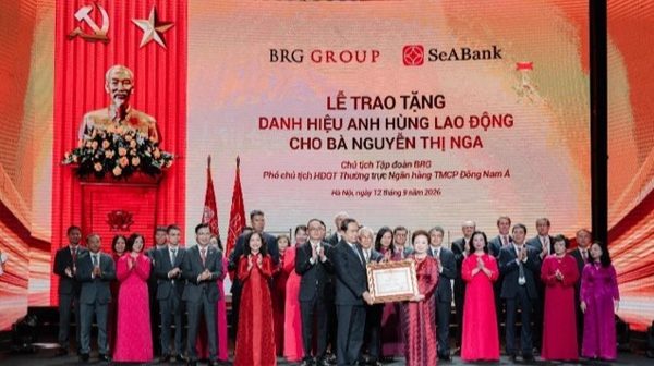 Chủ tịch Tập đoàn BRG Nguyễn Thị Nga được phong tặng danh hiệu Anh hùng Lao động thời kỳ đổi mới