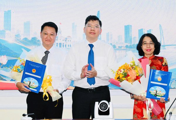 Chủ tịch TPHCM điều động, bổ nhiệm nhiều cán bộ chủ chốt